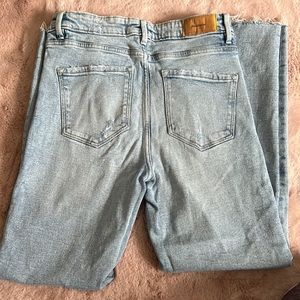 Stradivarius mom Jean